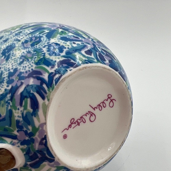 Vintage Lilly Pulitzer 12 oz Tea Cups Blue Floral with Gold Handle - Picture 8 of 8